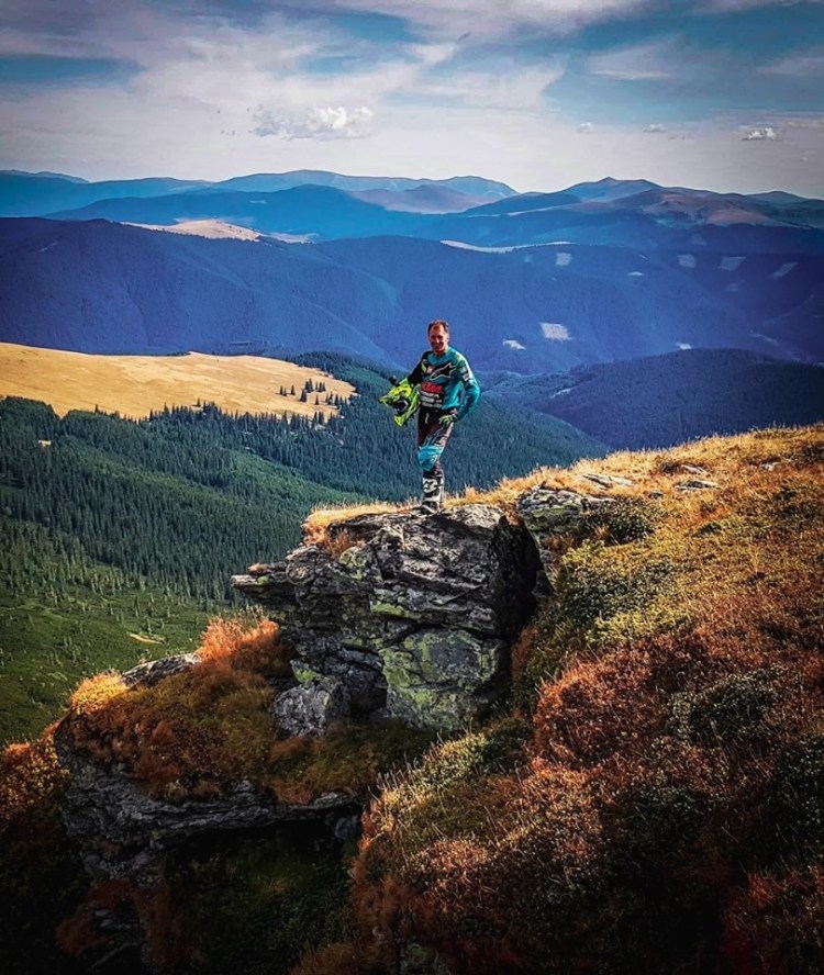 motocyklem-do-rumunii-wyprawa-enduro-rumunia-przemek-kaczmarczyk